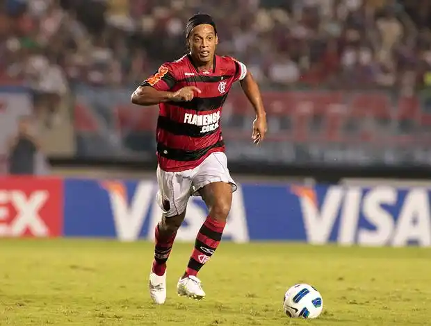 不断推迟手 不断推迟手